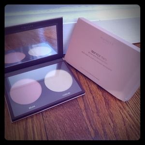 Blush and bronzer